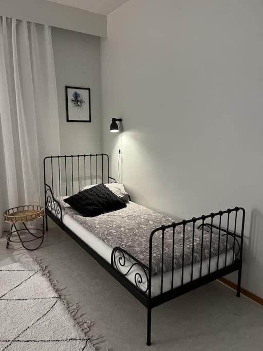 Spacious Apartment For 5 Next To The Train Station Rovaniemi Exterior foto