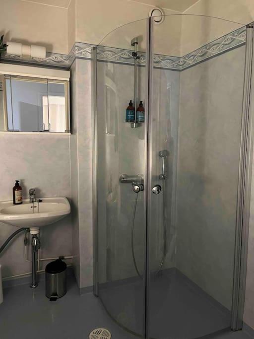 Spacious Apartment For 5 Next To The Train Station Rovaniemi Exterior foto