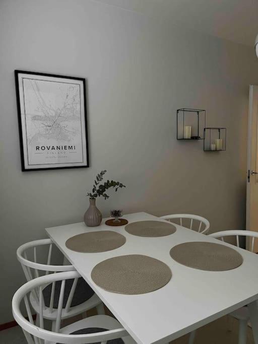 Spacious Apartment For 5 Next To The Train Station Rovaniemi Exterior foto